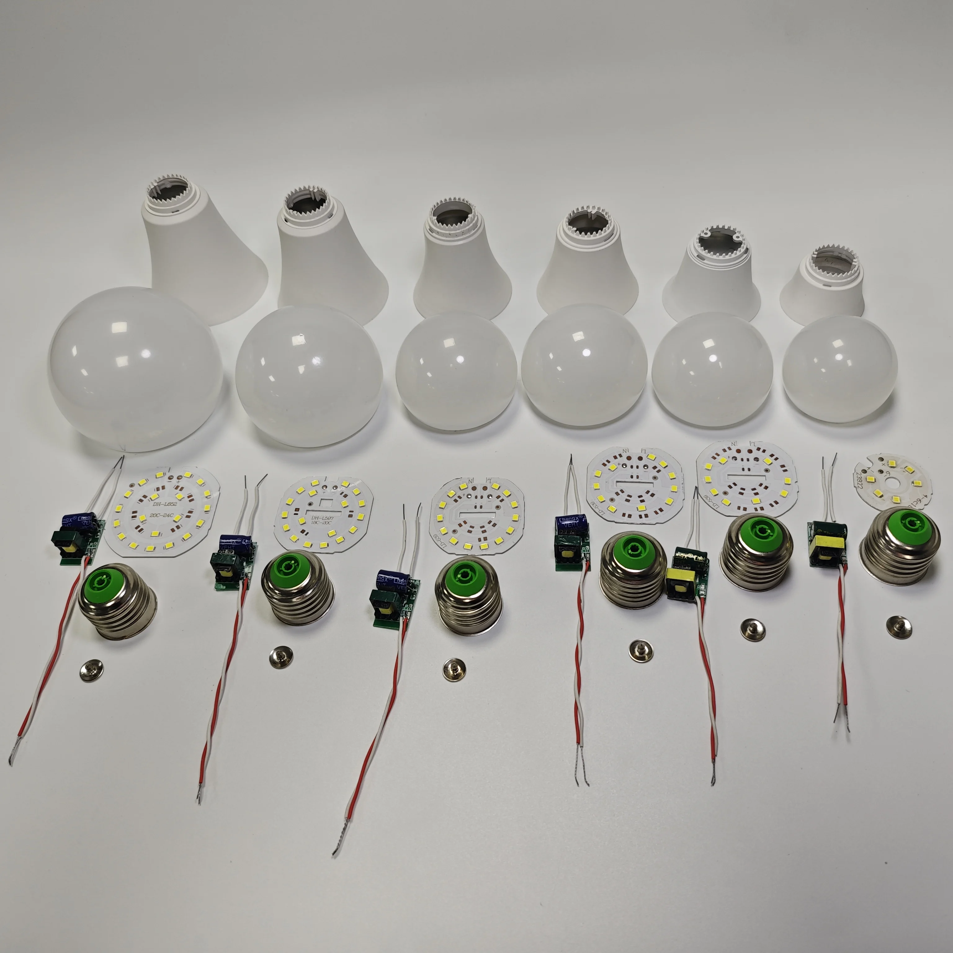 Low Voltage 12V 24V 36V LED Bulb Light