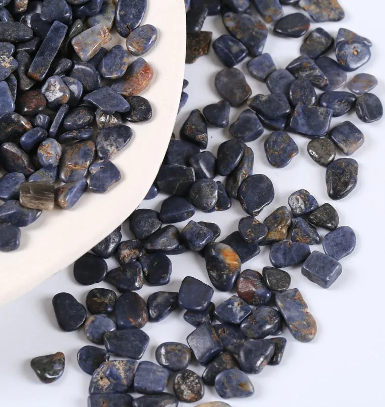 Chenyi Factory Wholesale Natural Blue Corundum Crystal Sapphire Chips Purple Crystal Chips For Meditation For Gifts 5-7mm 7-9mm