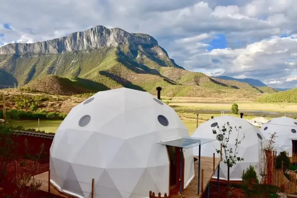 Custom White Round Soundproof Waterproof Outdoor Resort Luxury Camping Hotel Houses glamping round dome tent