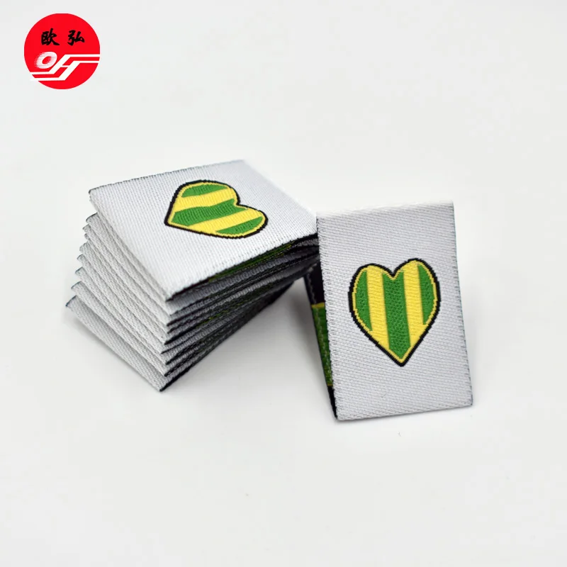 
Direct Factory No MOQ Fabric Custom Centre Folded Clothing Woven Labels 