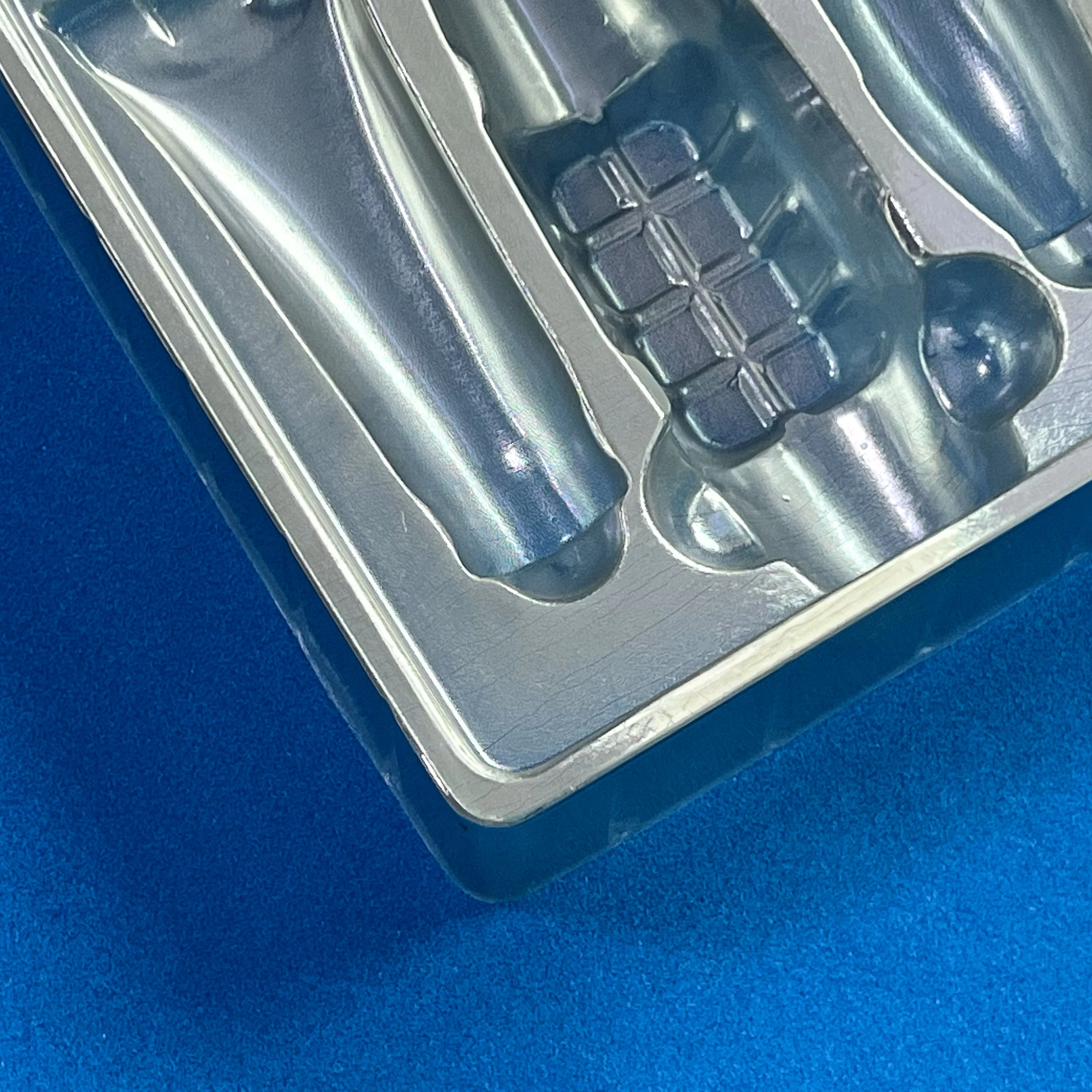 2022 latest design blister packaging box transparent plastic inner liner to accept customer customization