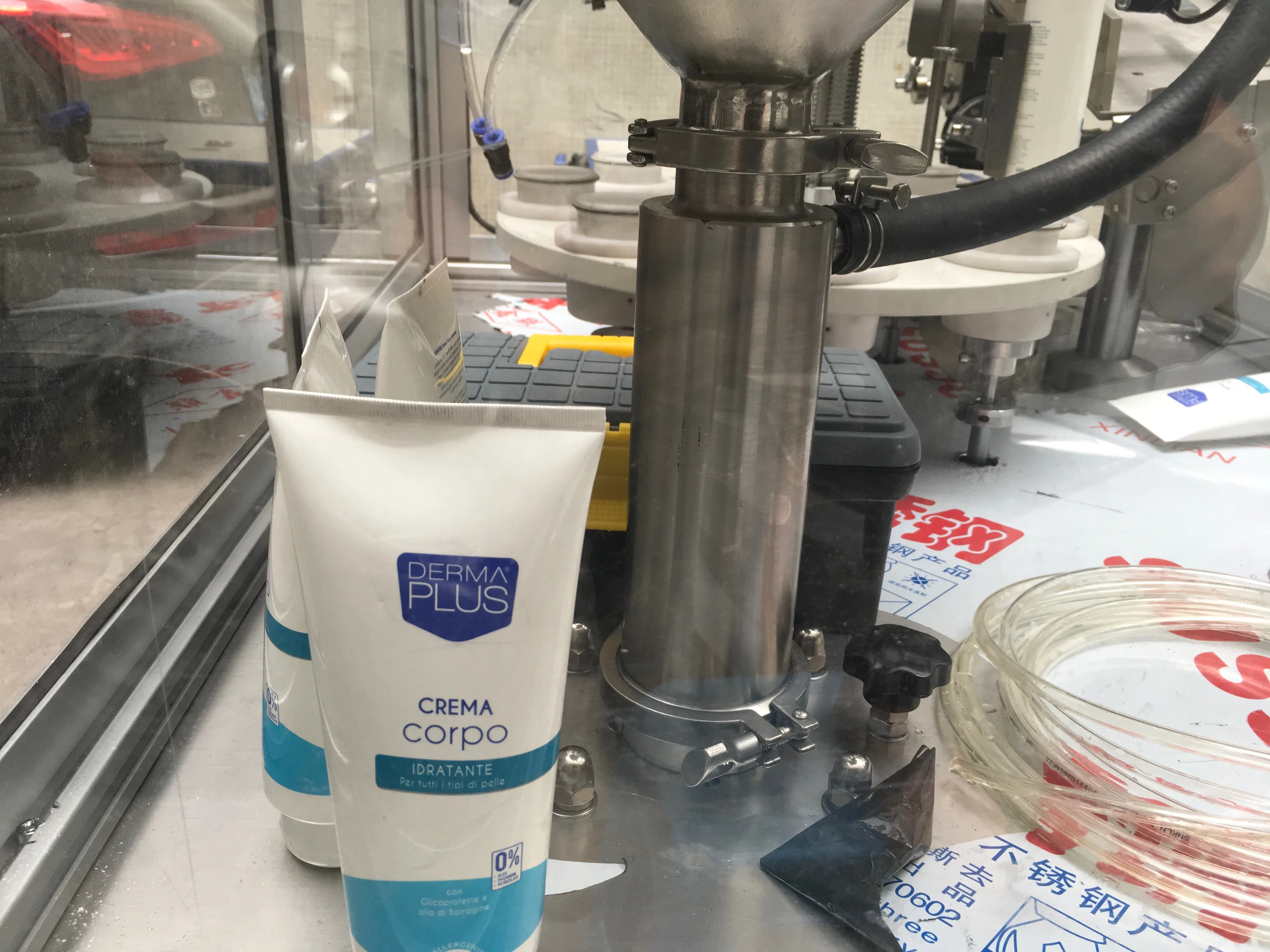 Hot sale Fully automatic Plastic and soft complex tube filling and sealing machine for toothpaste hand lotion with flat end