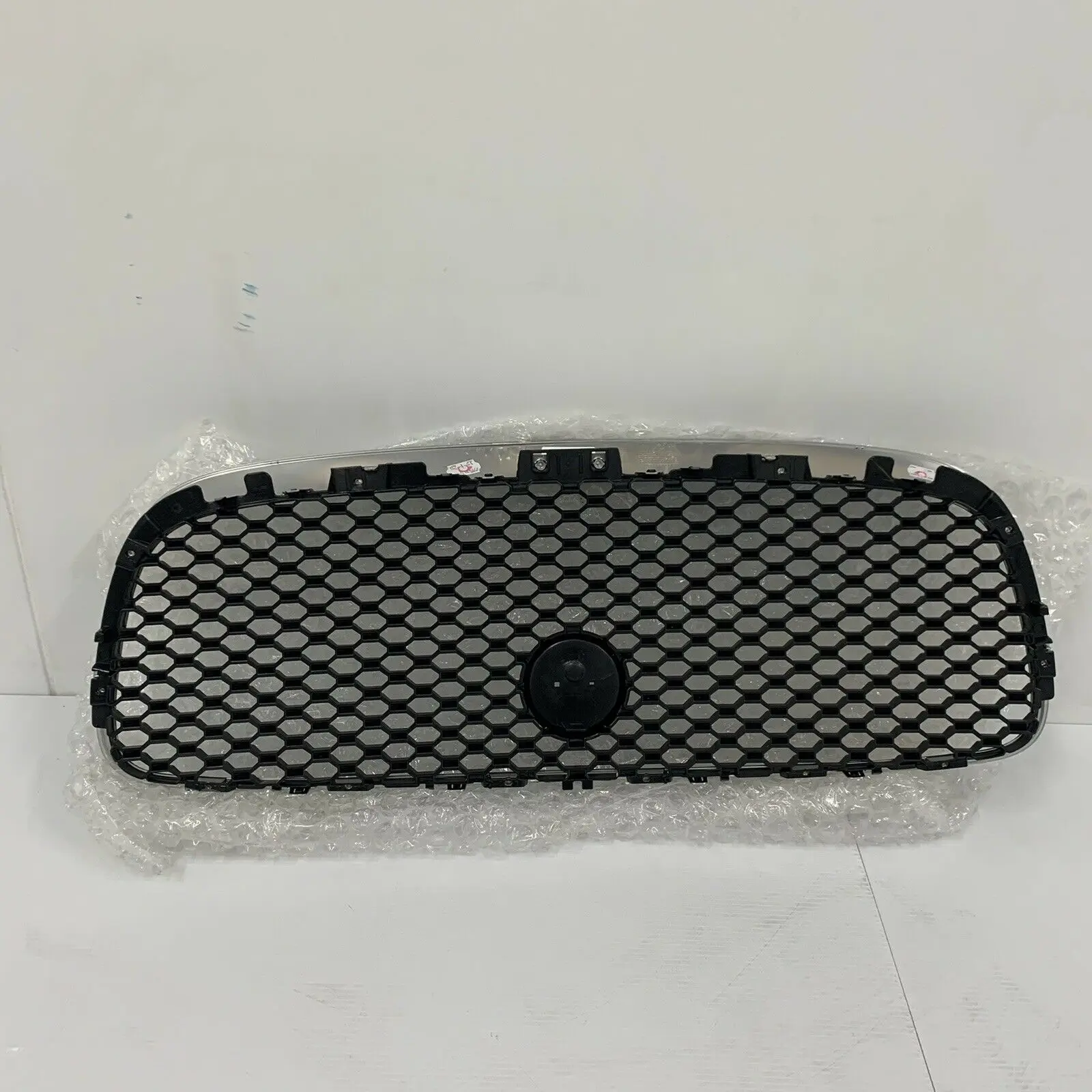 Передняя решетка Верхняя радиатора T4A13842 T4A6209 T4A6210 для Jaguar XF XFL XFR 2016 2017