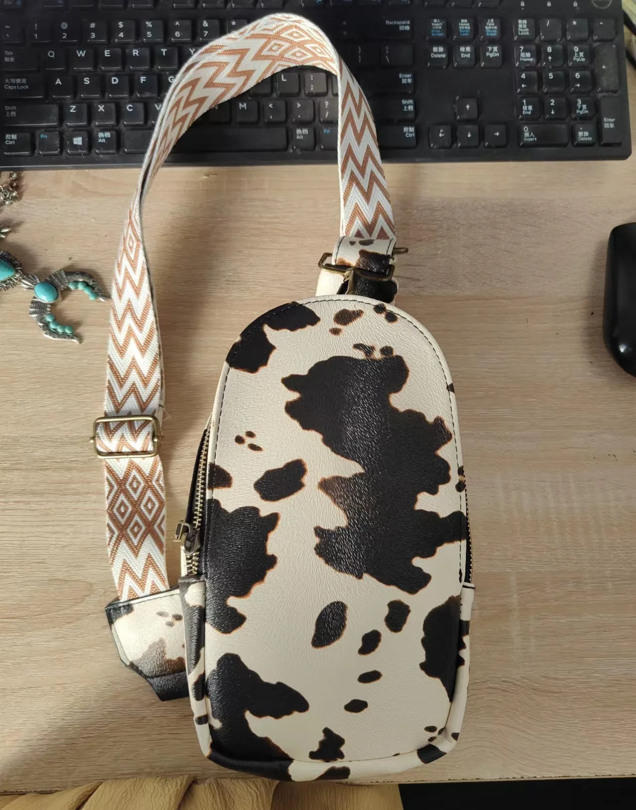 Portable Sun Floral Chest Bag Wholesale Leopard Bag Waterproof PU Leather Sling Bag Personalized Color
