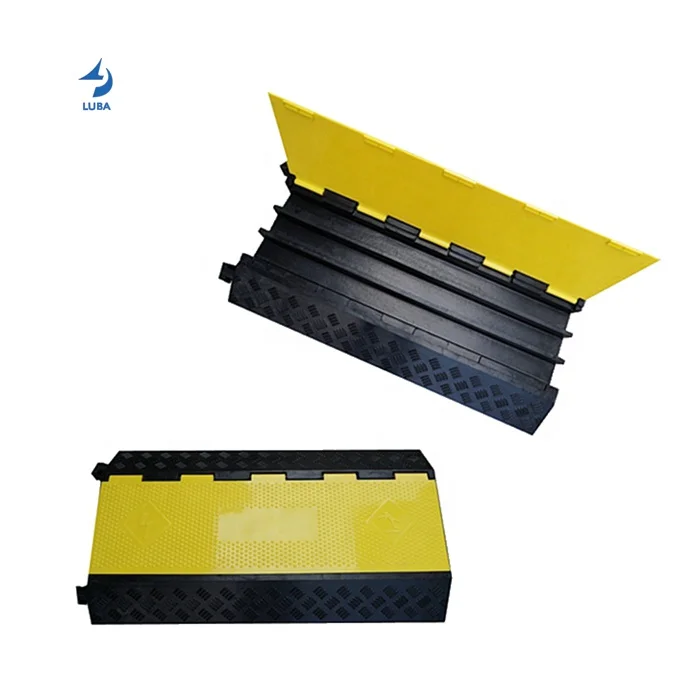 Cheap Price 3 Channel PVC Rubber Mat Cable Cover Speed Humps Road Bump Cable Protector Cable Wire Ramp