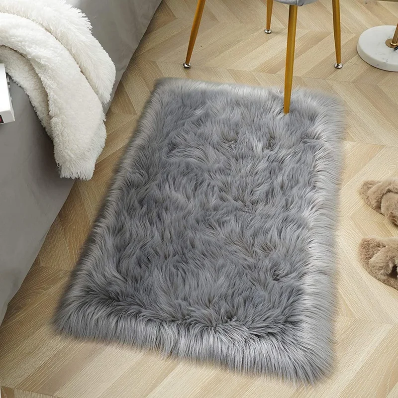 UOO  Long Pile Faux Fur Sheepskin Rug for Bedside