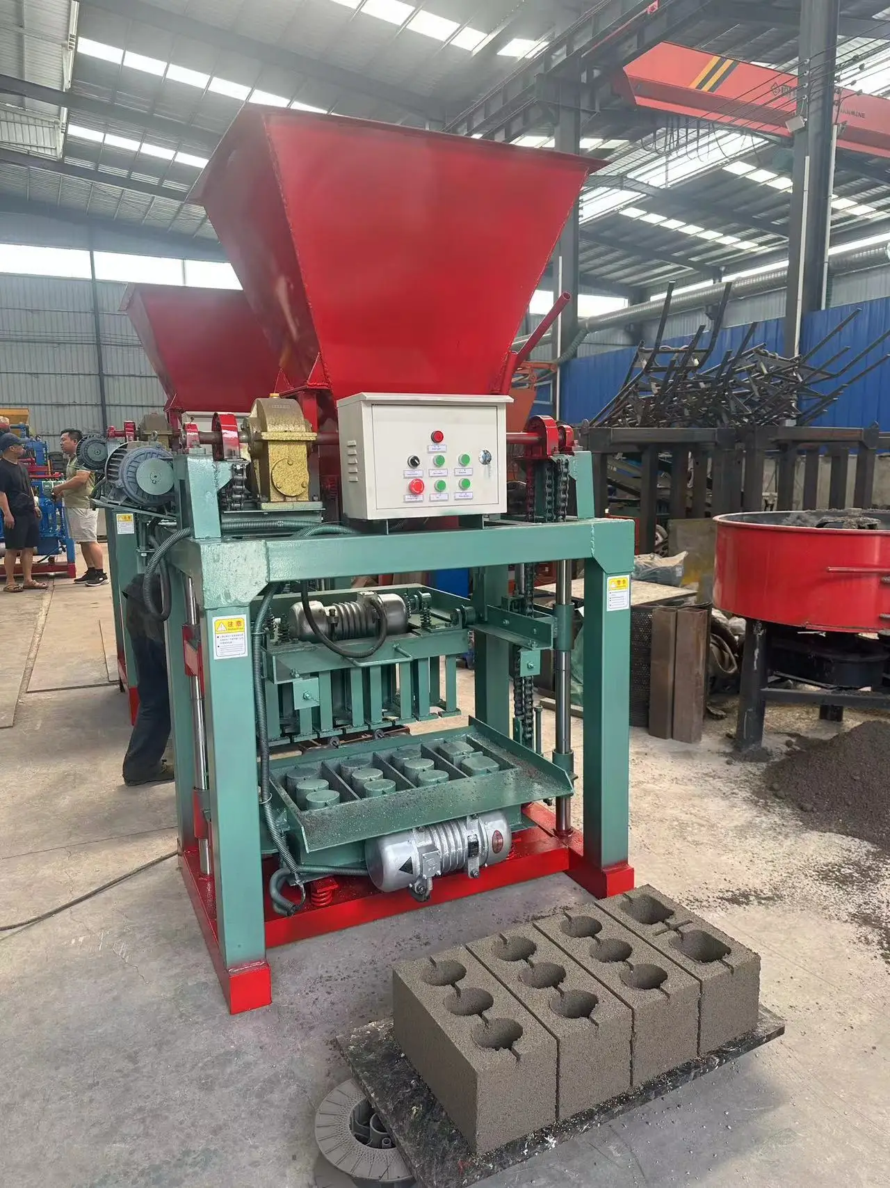 QT4 Model Cement Brick Machine Cost-Effective Equipment for Clay-Based Concrete Block Production 4-35C Series
