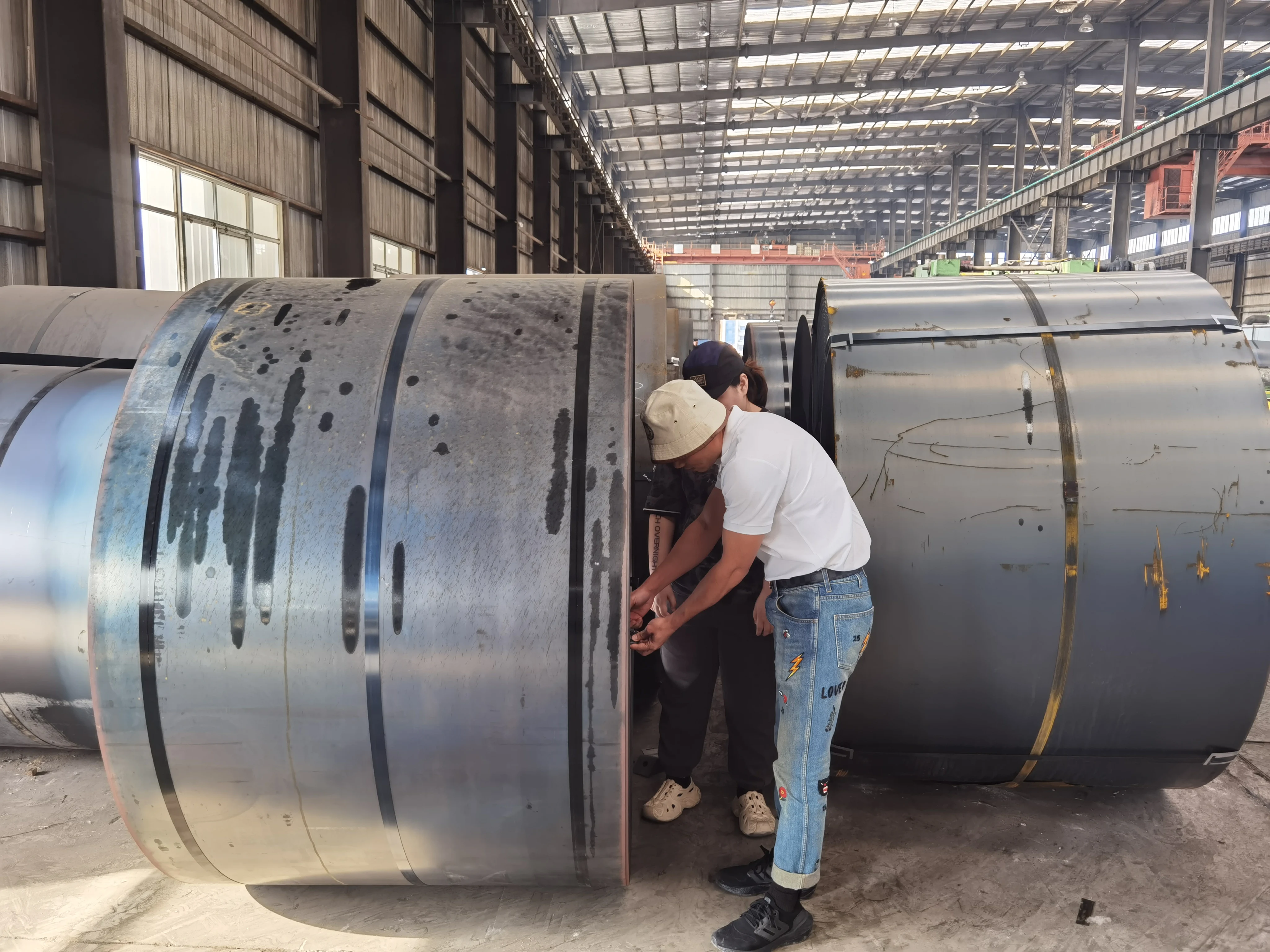 Hot rolled low carbon Q235 low carbon hot rolled carbon steel coil ASTM 1.2mm * 1000m steel coil