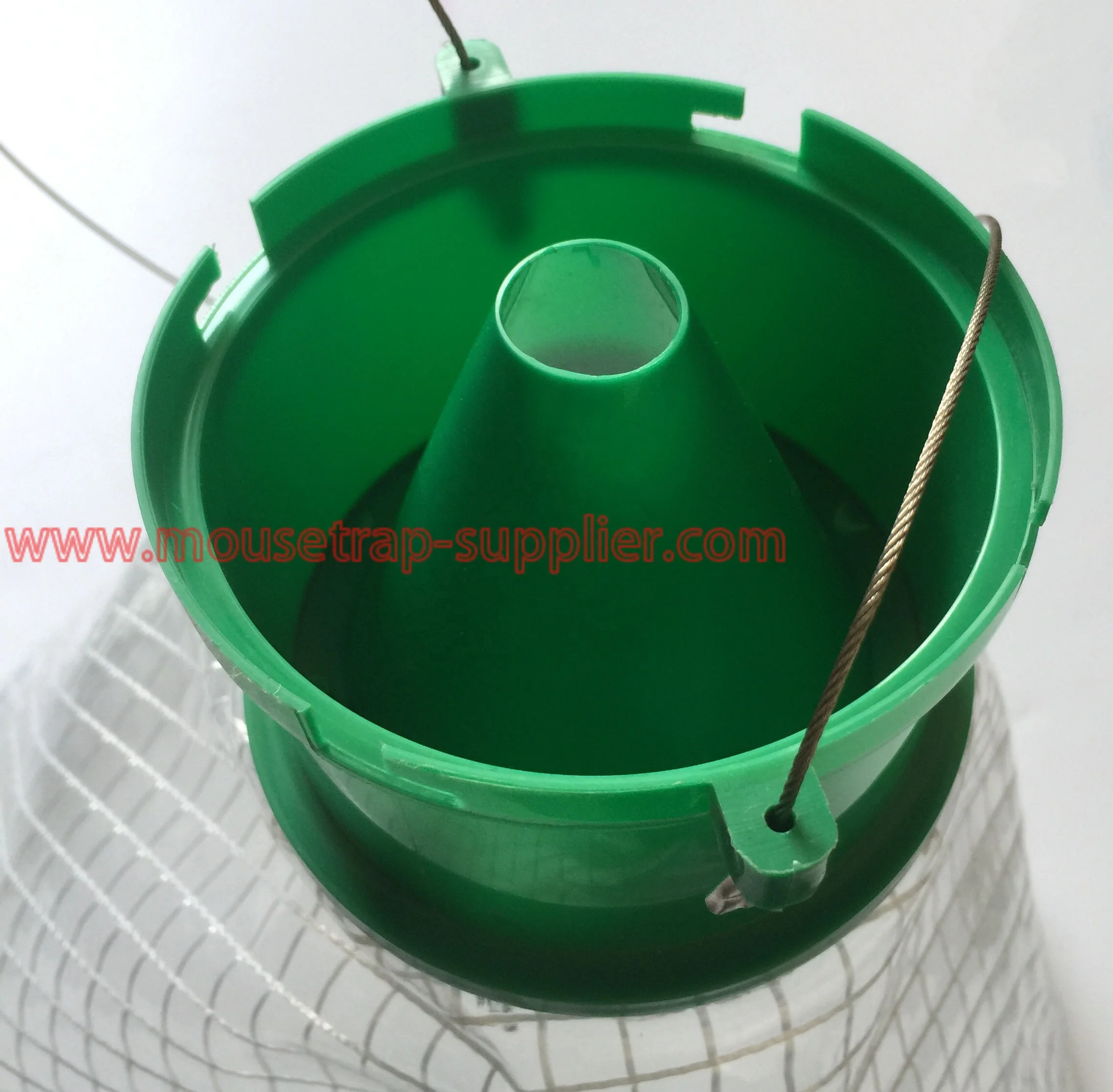 Garden Stable Gadfly Wasp Outdoor Catching Tool Insect Control Cow Horse Fly Trap Device