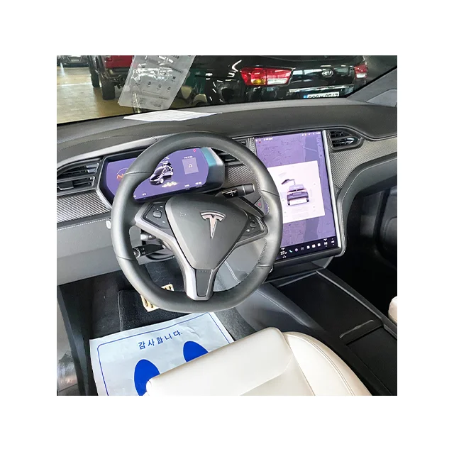The wholesale export of used Tesla cars has the 2020 Tesla Model X adult small electric car in stock