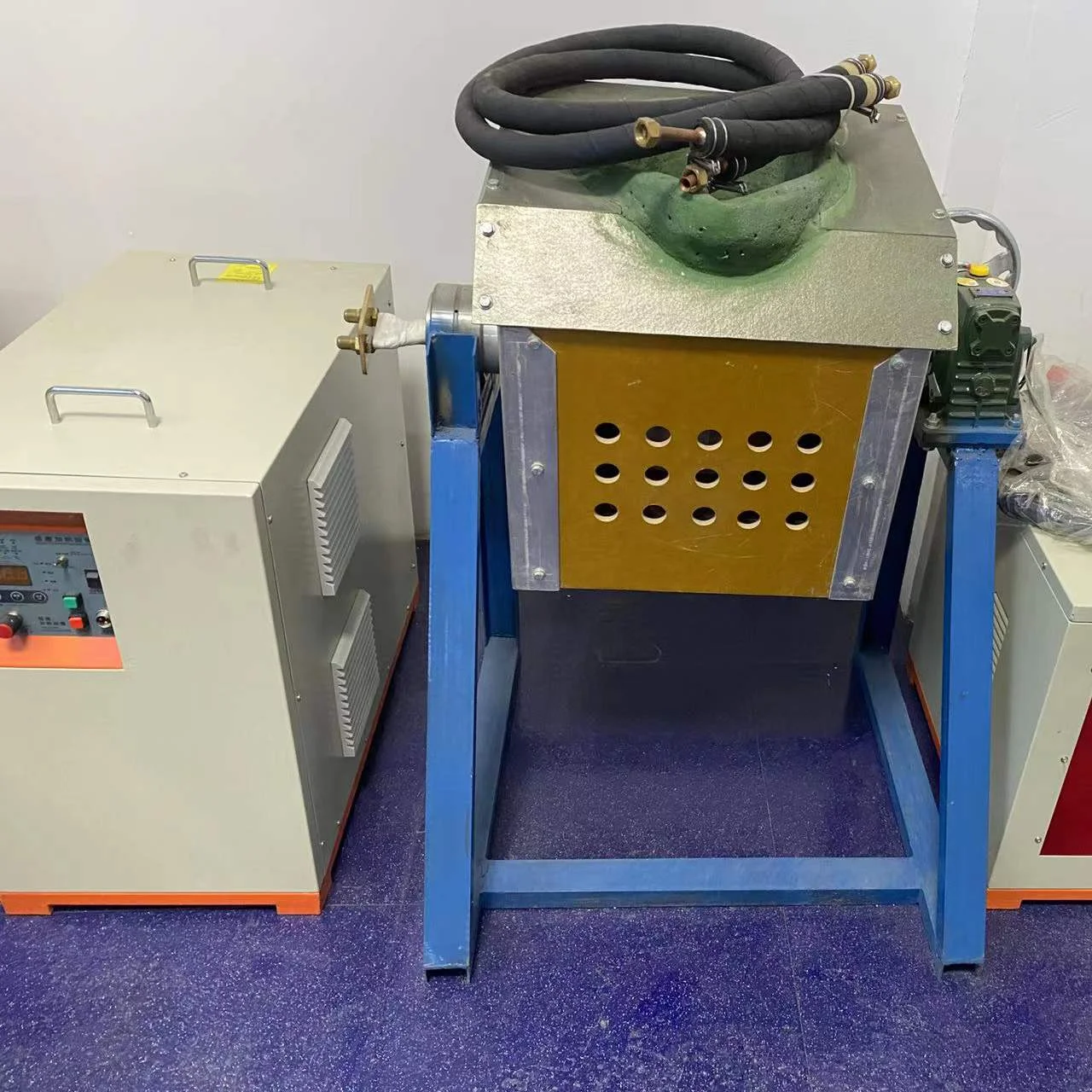 Good Quality Industrial Intermediate Frequency Induction Melting Furnace