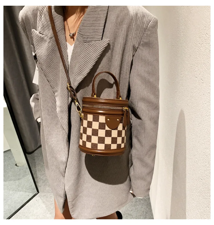 ARUBBIT Brand Chinese Black and White Grid Print Women Crossbody Hand Bag Lady Handbags