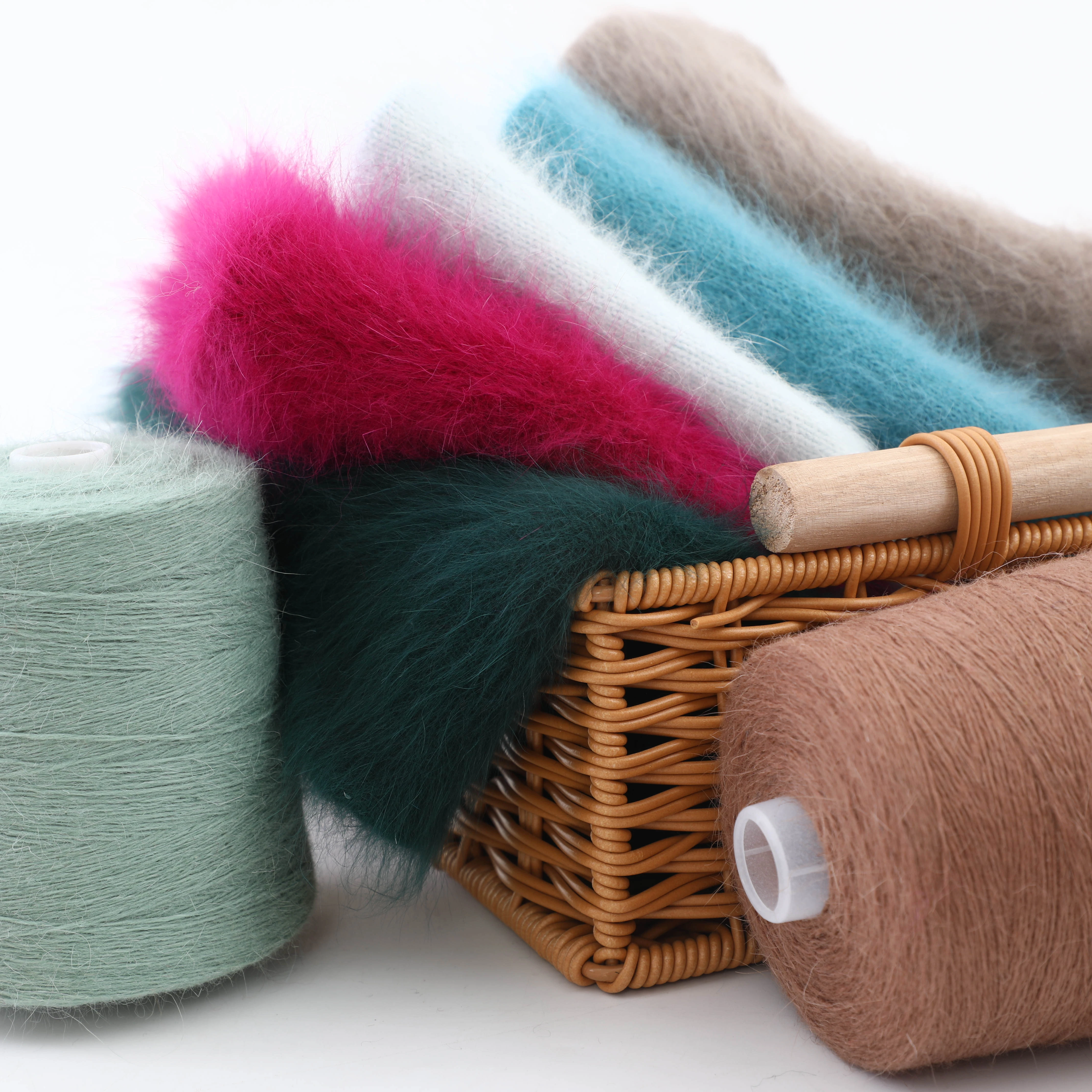 60%Angora Yarn Russia Popular 60%Mink Yarn Ball Yarn 50g+20g For Hand Knitting 14/2NM Factory Wholesale