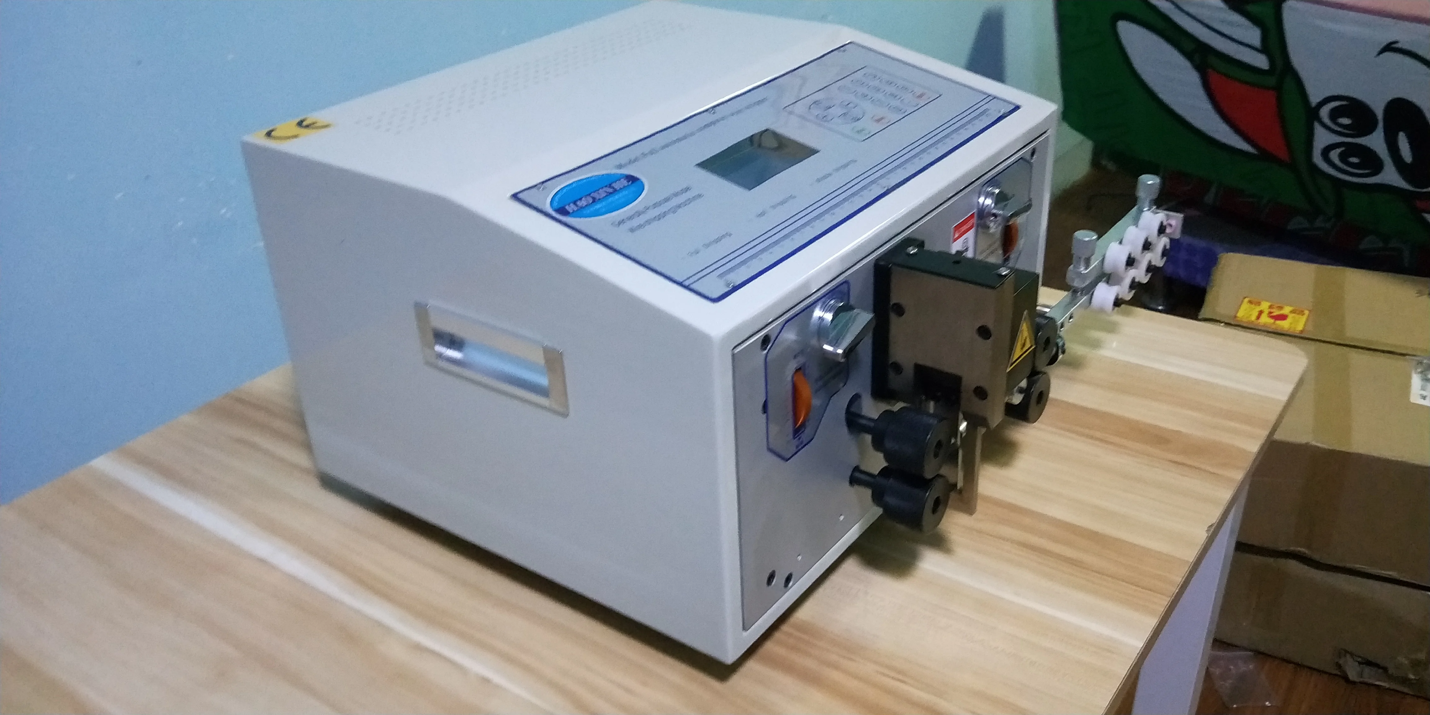 Высокоточная машина для коаксиального кабеля/машина для зачистки коаксиального кабеля/устройство для зачистки коаксиального кабеля