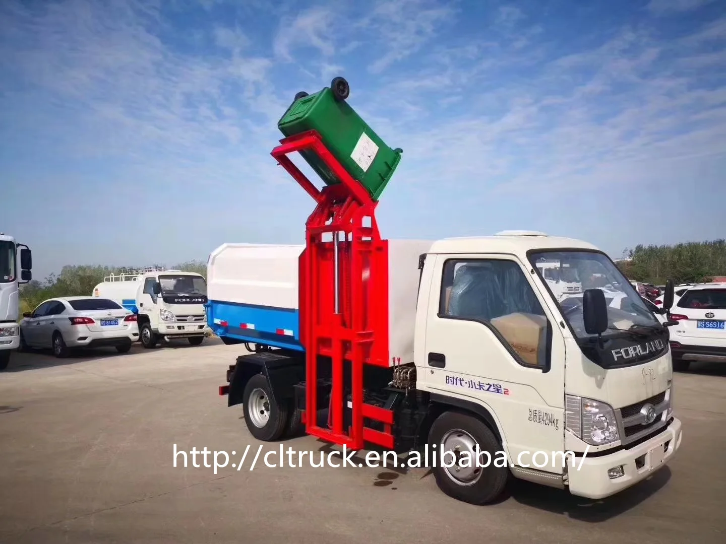 Foton new model 4x2 Mini hook lift garbage truck hydraulic arm roll garbage truck 3 ton for sale