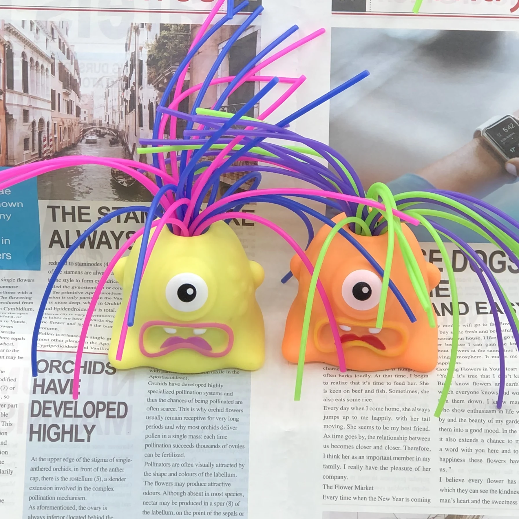 2023 New Innovative Design Funny Gag Joke Gifts Fidget Toys Squeeze Screaming Monster Pull Its Hair Toys For Kids