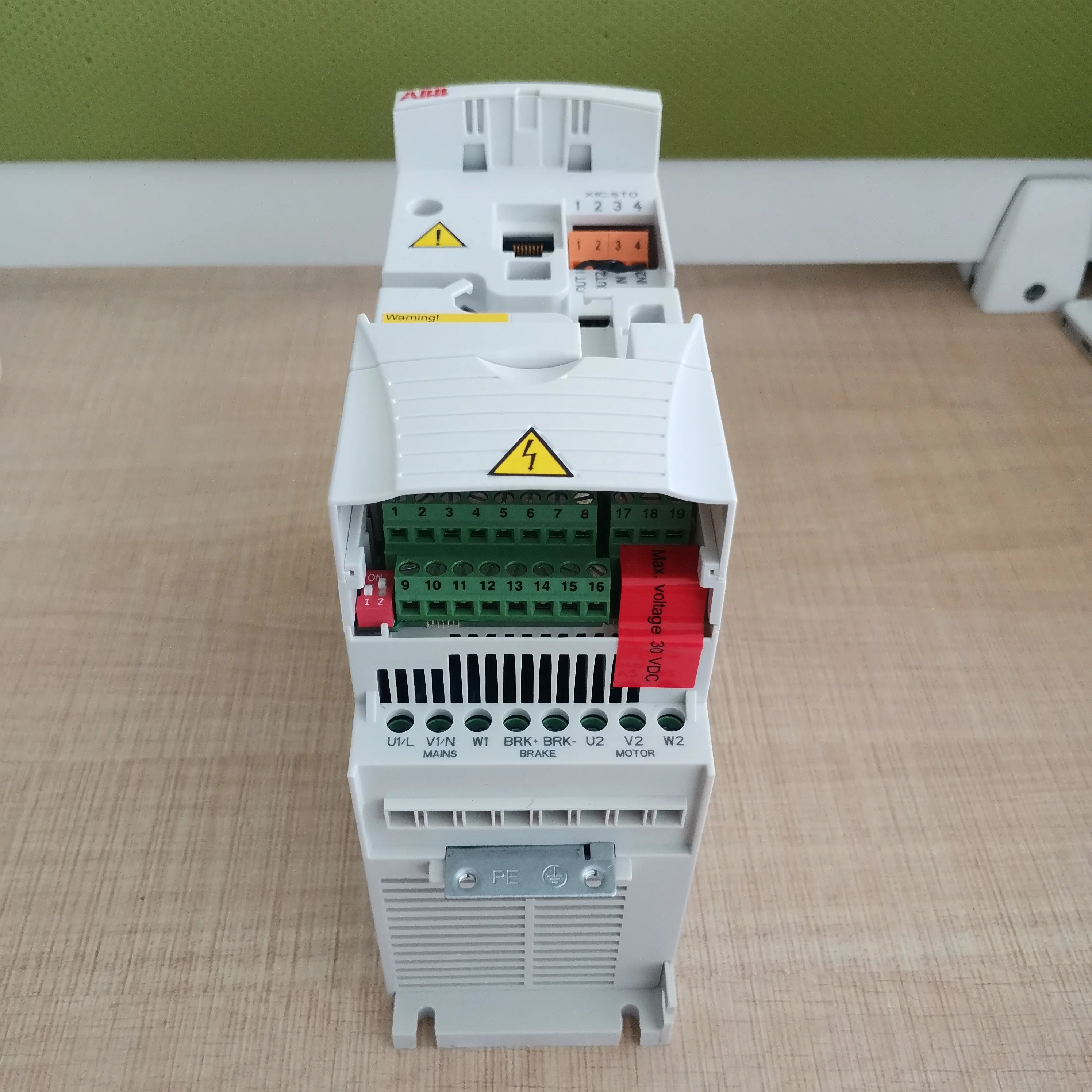 ABB ACS355 machinery drive Vector-controlled AC drives 380V 1.1KW 1.5KW 2.2KW 3KW 4KW 5.5KW 7.5KW VFD VSD