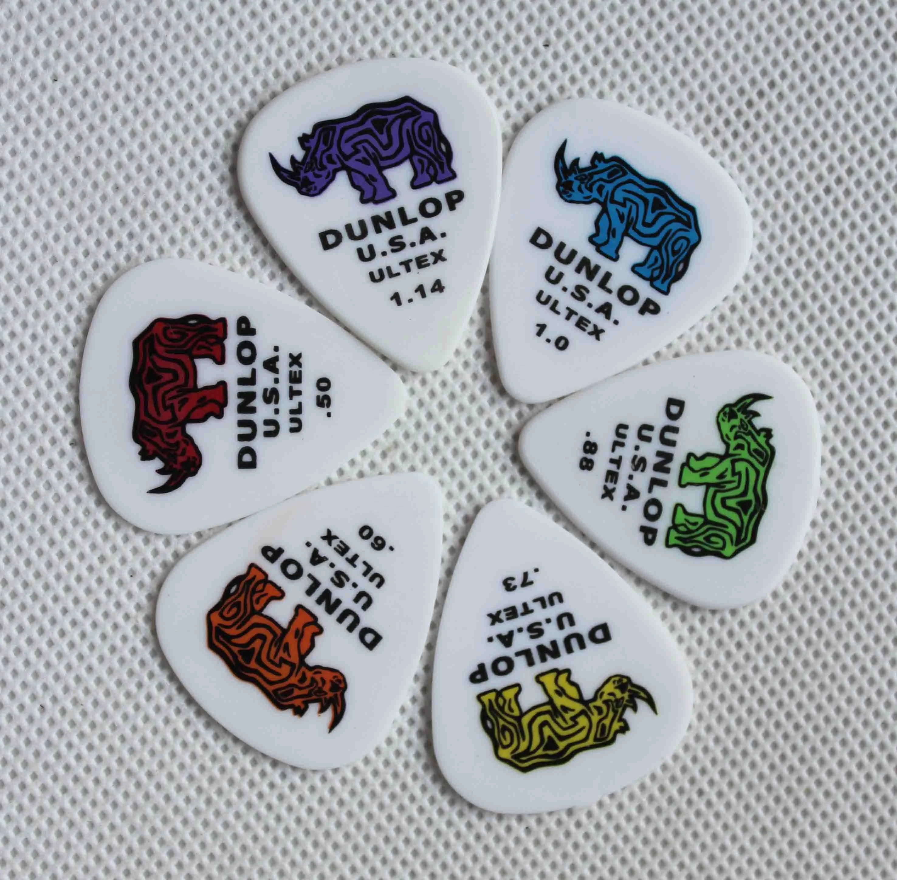 Derlin material guitar picks,custom design guitar picks