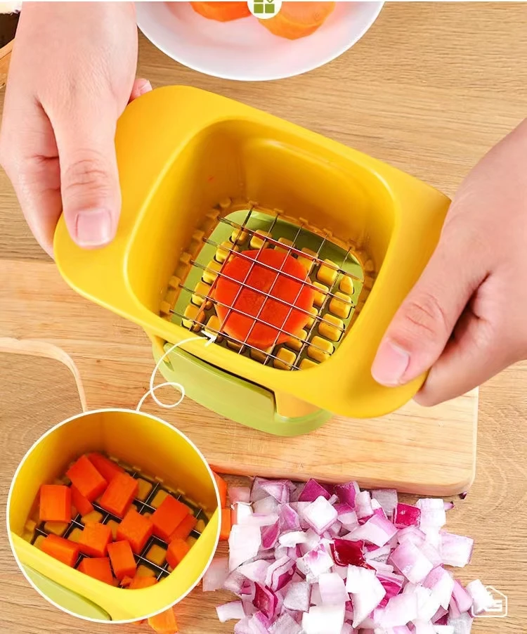 Wholesale Free Hands And Convenient Kitchen Gadgets Slice Artifact Fruit Banana Slicer Banana Slicing Knife