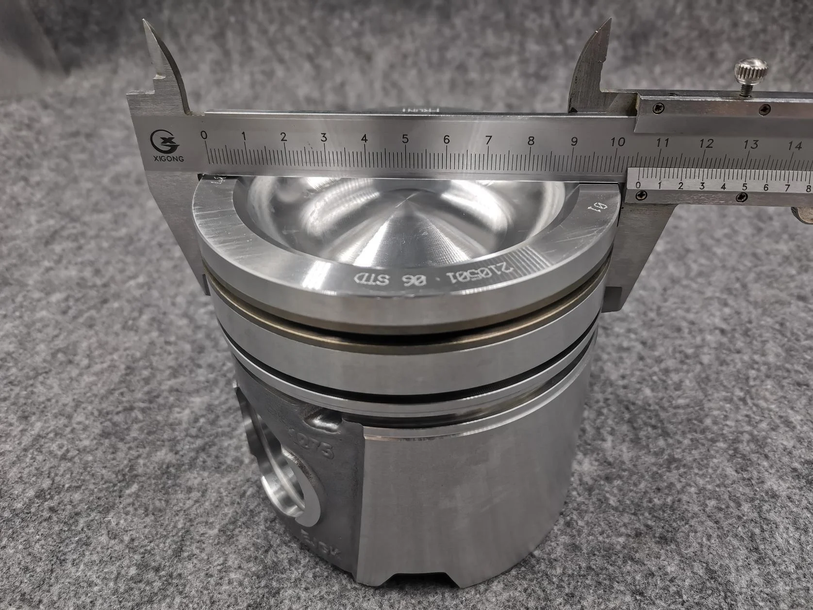 4934860 High Quality Dongfeng Cumminss Heavy Truck Engine Piston