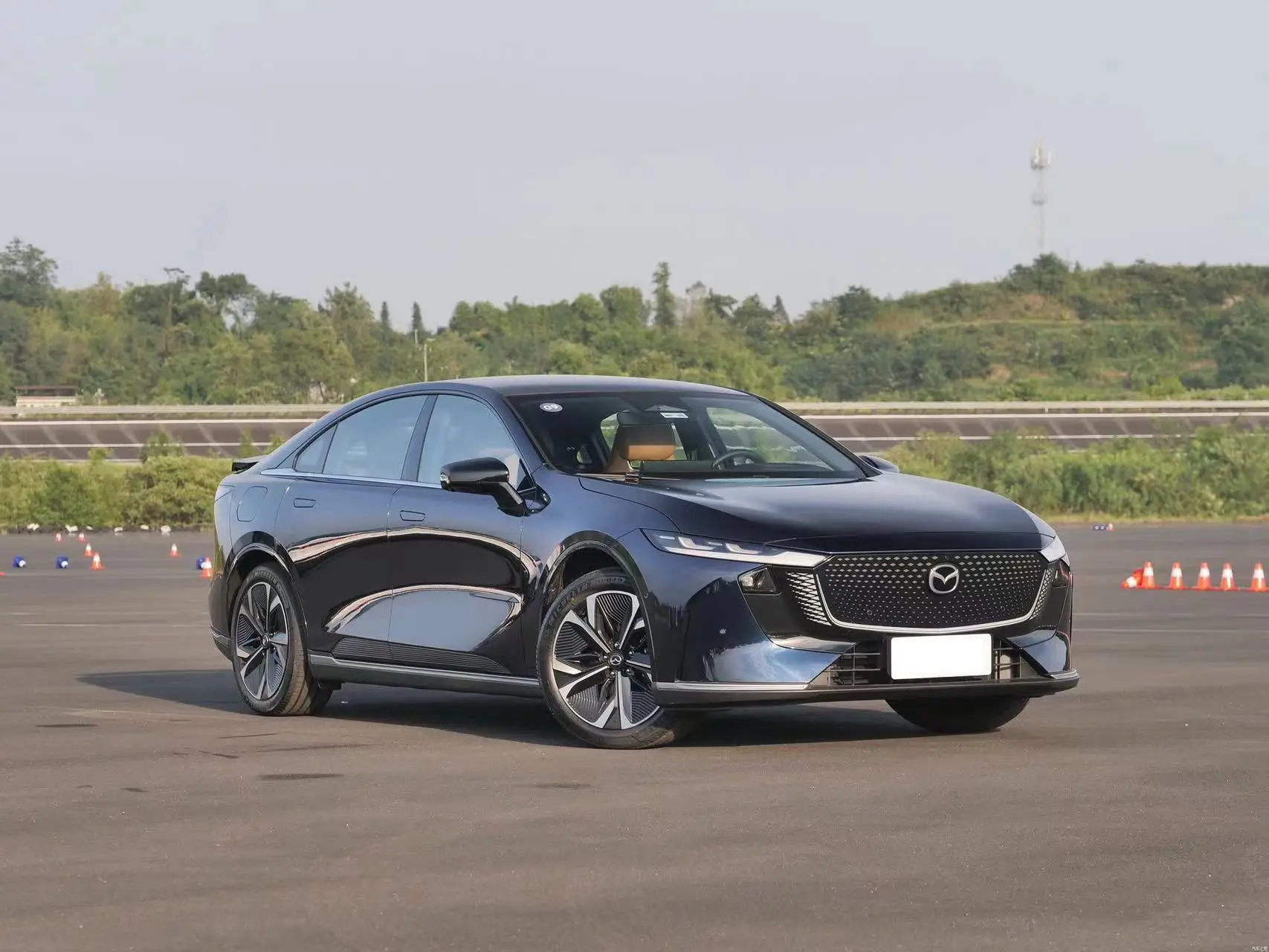 Mazda EZ6 New Energy 4-Door Hatchback PHEV Hybrid Electric Sedan AWD Drive with Left Steering 5-Seater Coupe