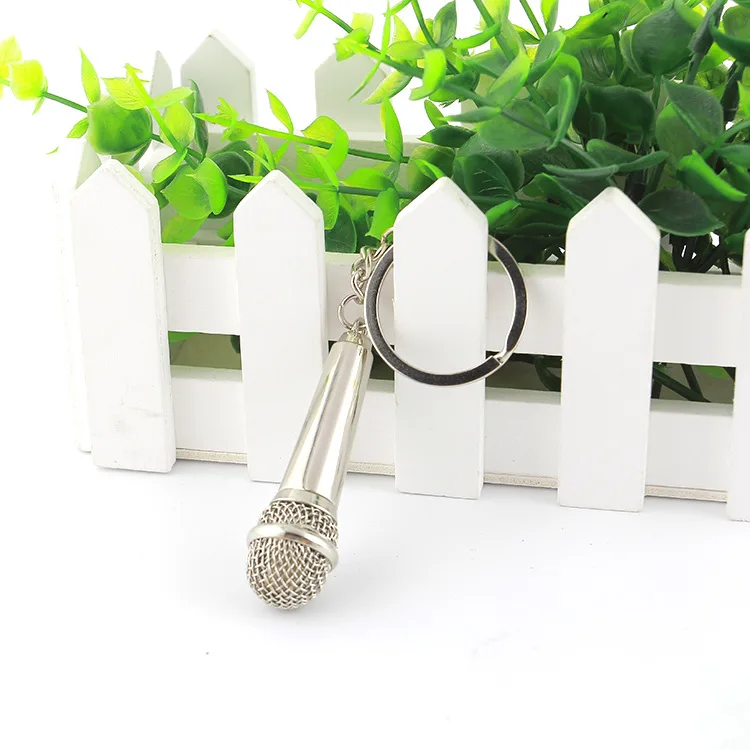 Wholesale Metal Key Chains Rings Bulk Cool Metal Silver Microphone Design Microphone Tower 3D Charm Pendant Keychain promotion