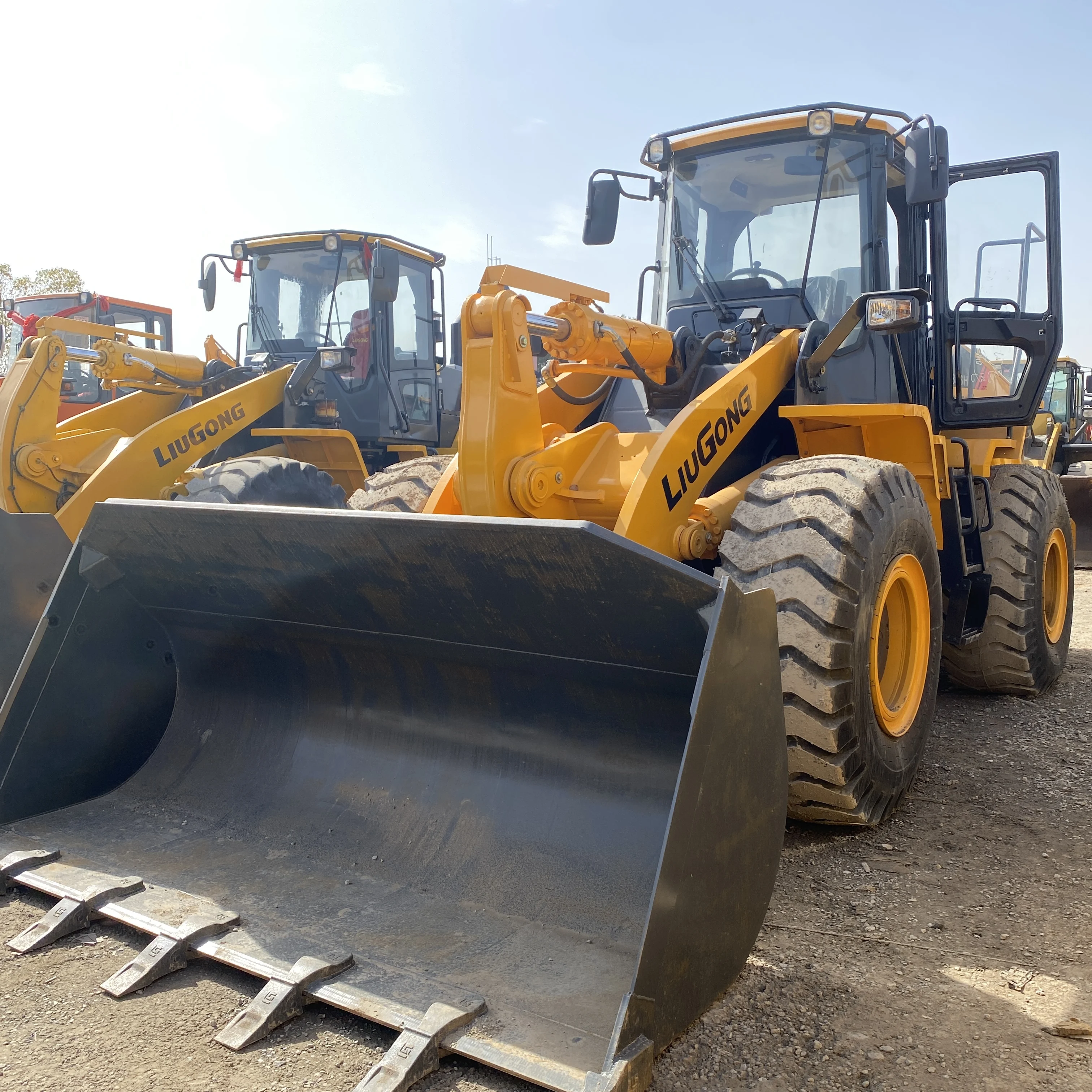LIUGONG 856H 835 855 856 862H фронтальный погрузчик для продажи в Китае оригинальный Cummins 5-тонный