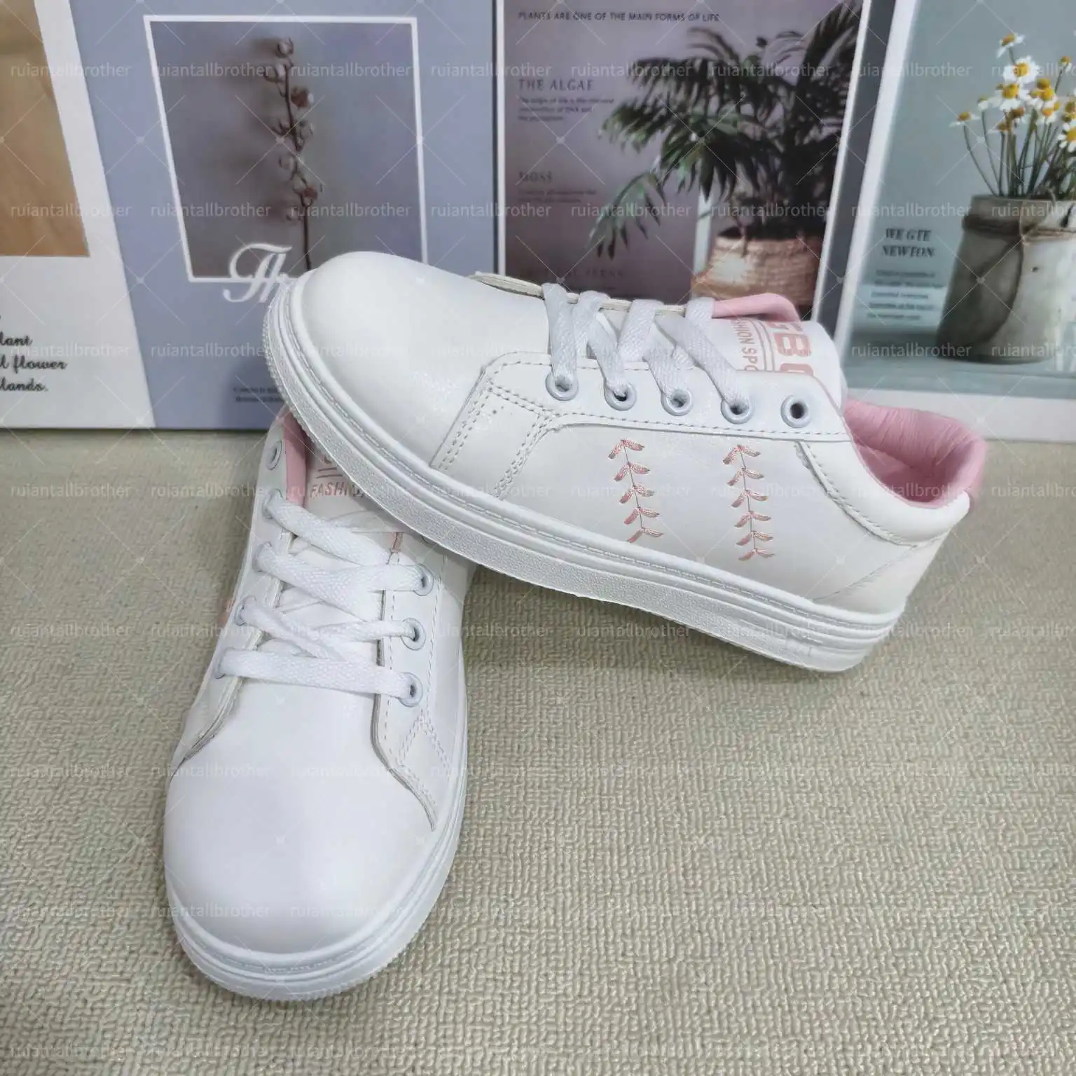 New hot selling minimalist design college style high-quality leather school shoes for women