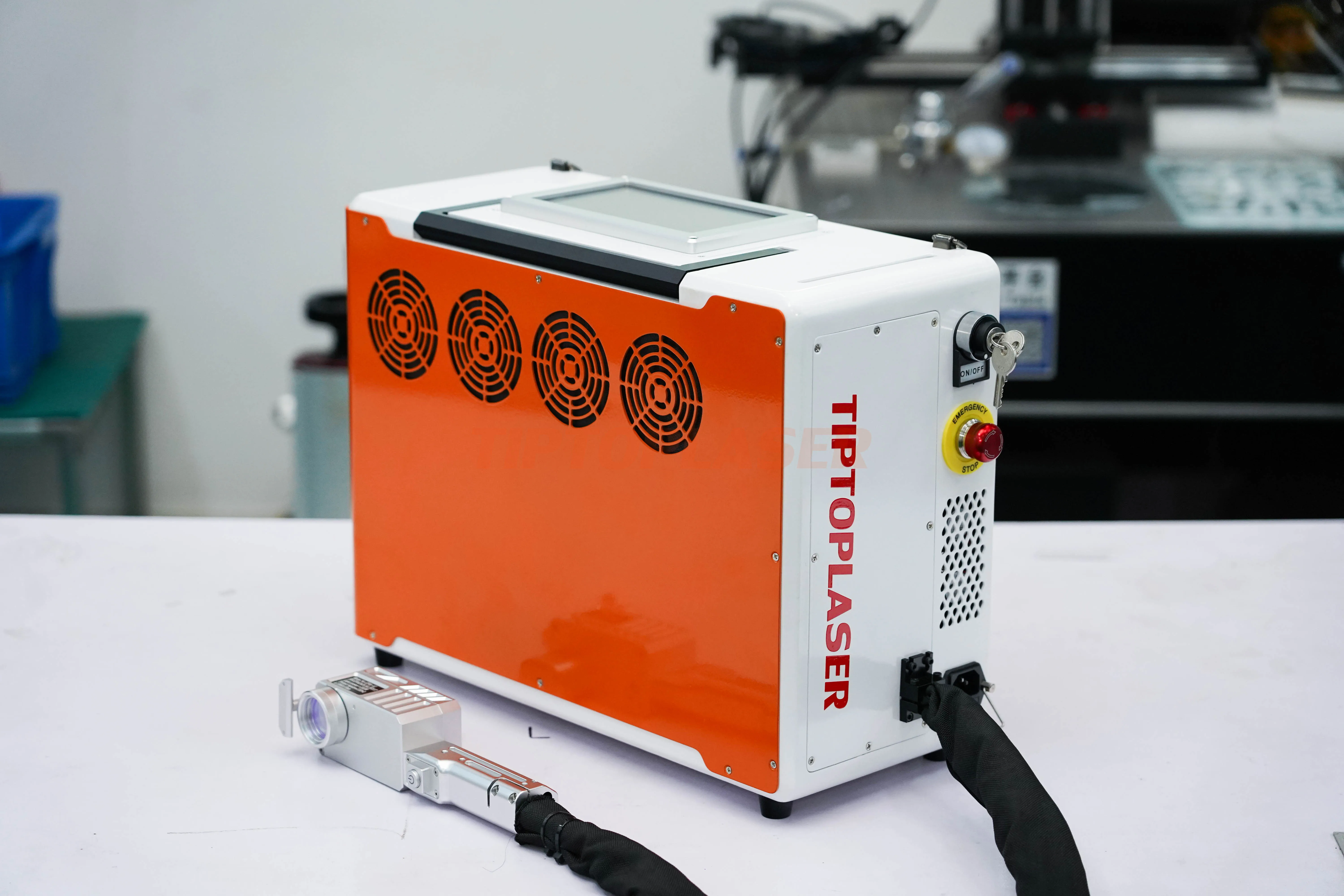 Лазерная импульсная машина для очистки краски от ржавчины по цене 50 Вт 100 200 лазерная коррозии и TIPTOPLASER