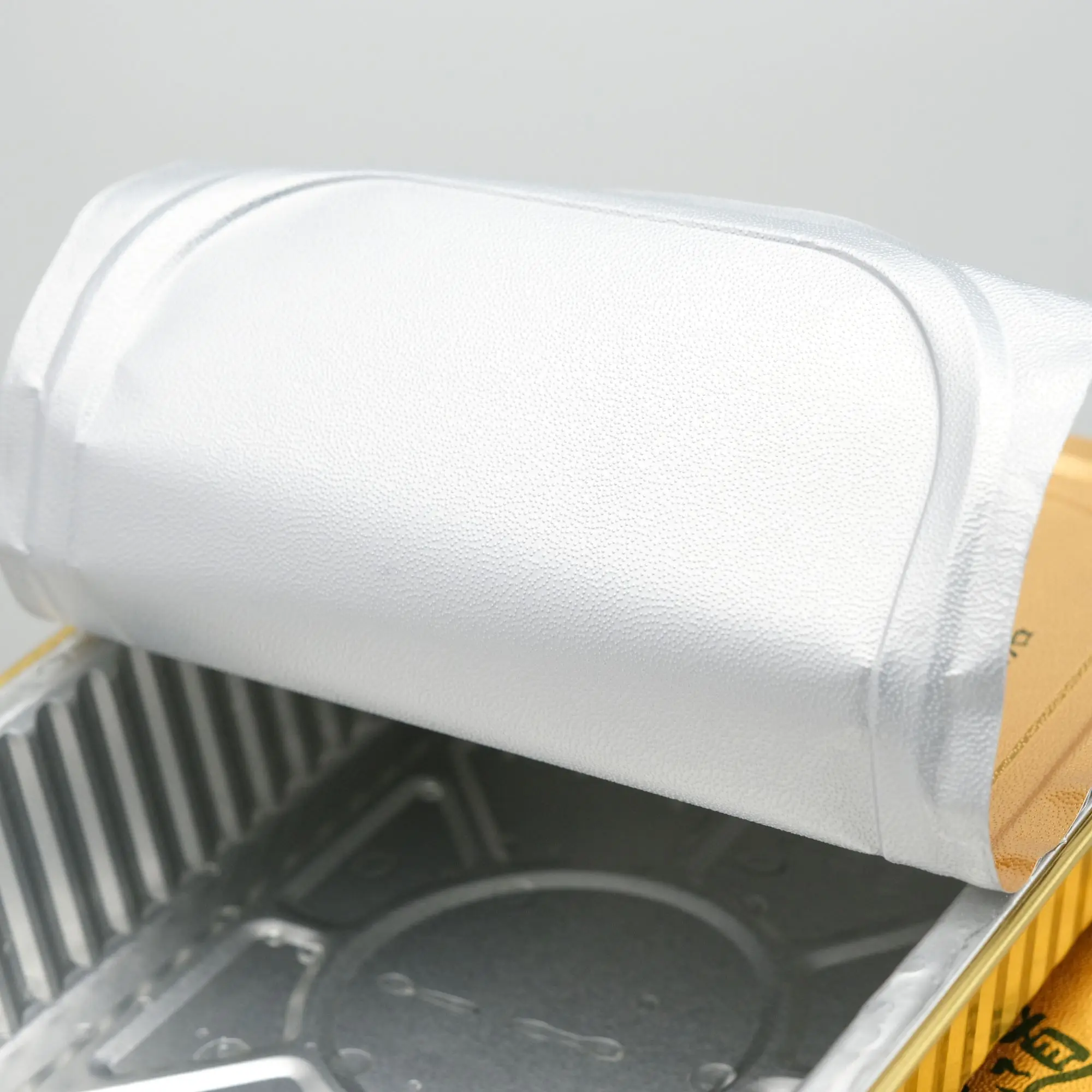 Wholesale aluminum foil sheets in small rolls at factory price Aluminum foil sealing film for fast food trays