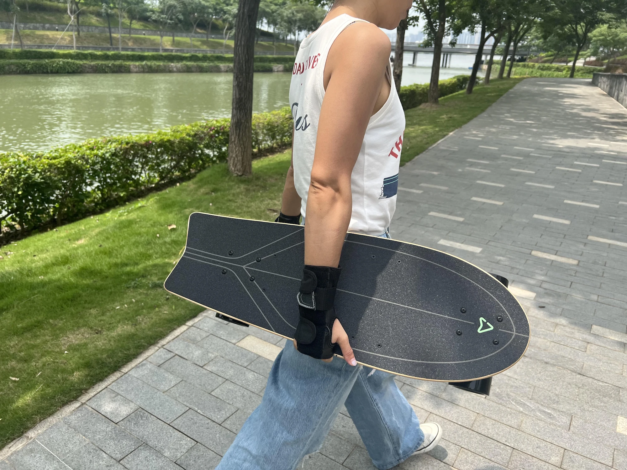 Beginner Electric Skateboard 19KPH Max Speed 9KM Range Small elongboard