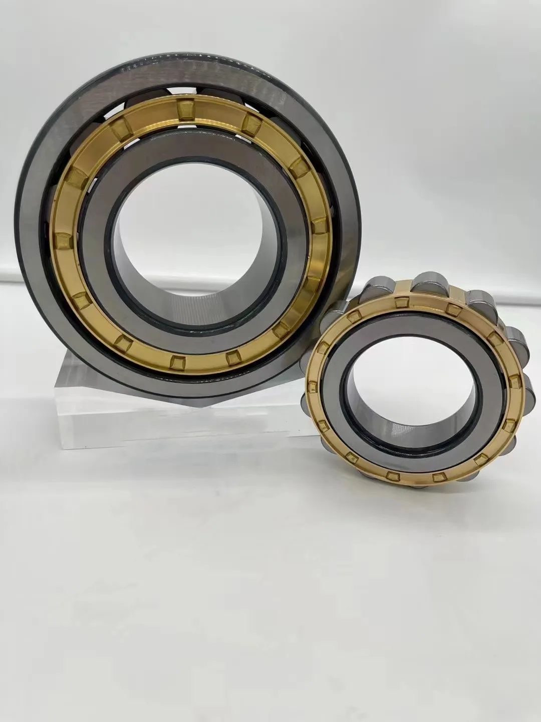 nj215m Cylindrical Roller Bearing    America Business Custom OEM Europe brass cage