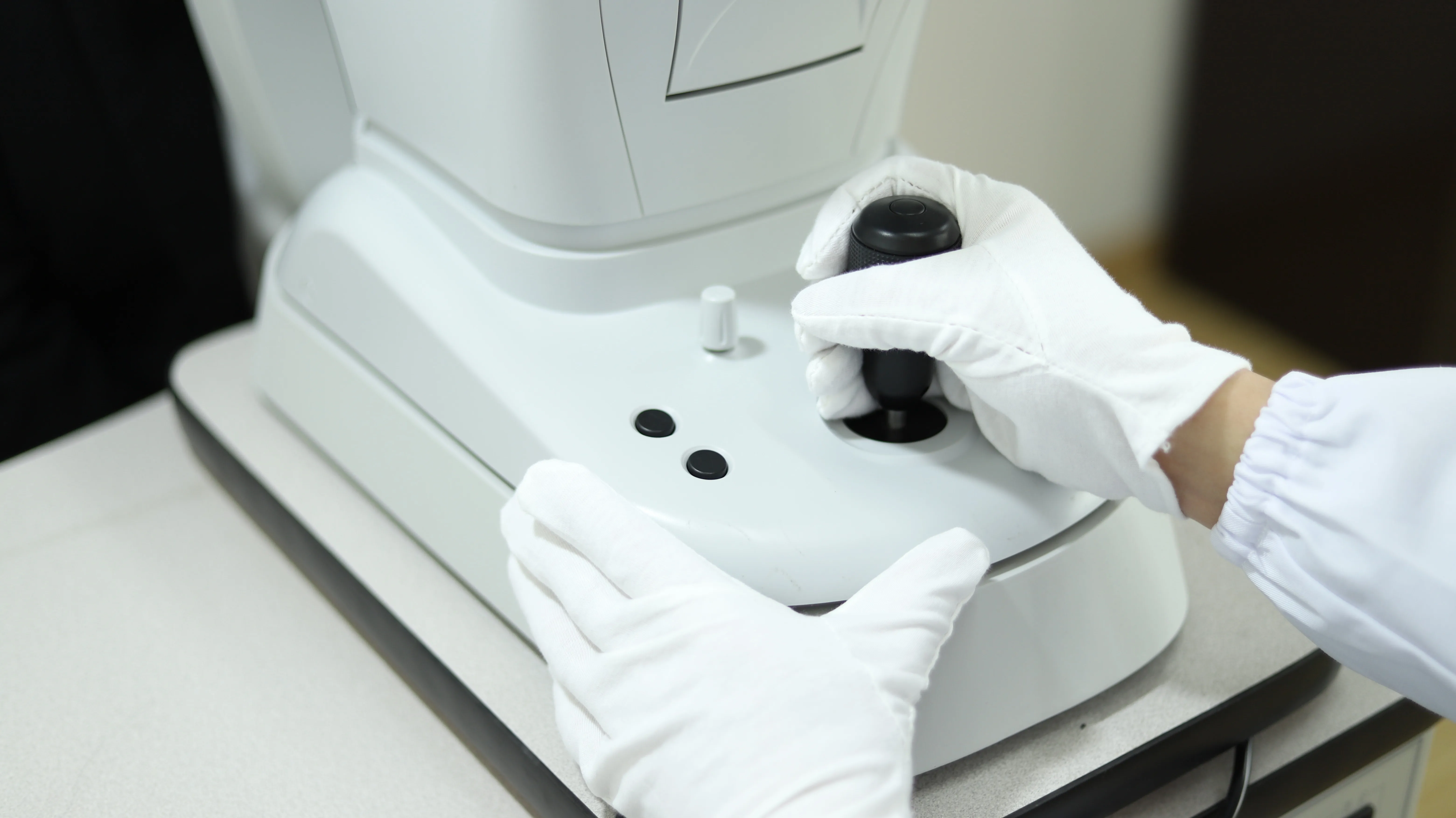 Панель управления с сенсорным экраном 6,5, моторизованный подбородок и автоматический резак бумаги, автоматический резак