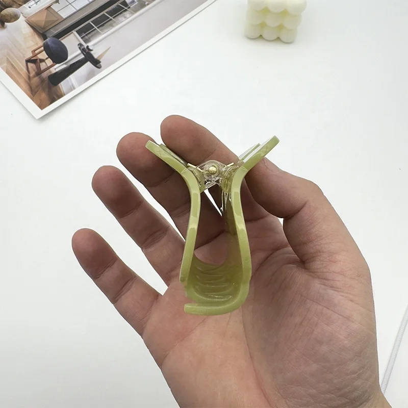 Customized mini frog hair claw cute animal xl claw clip headwear.