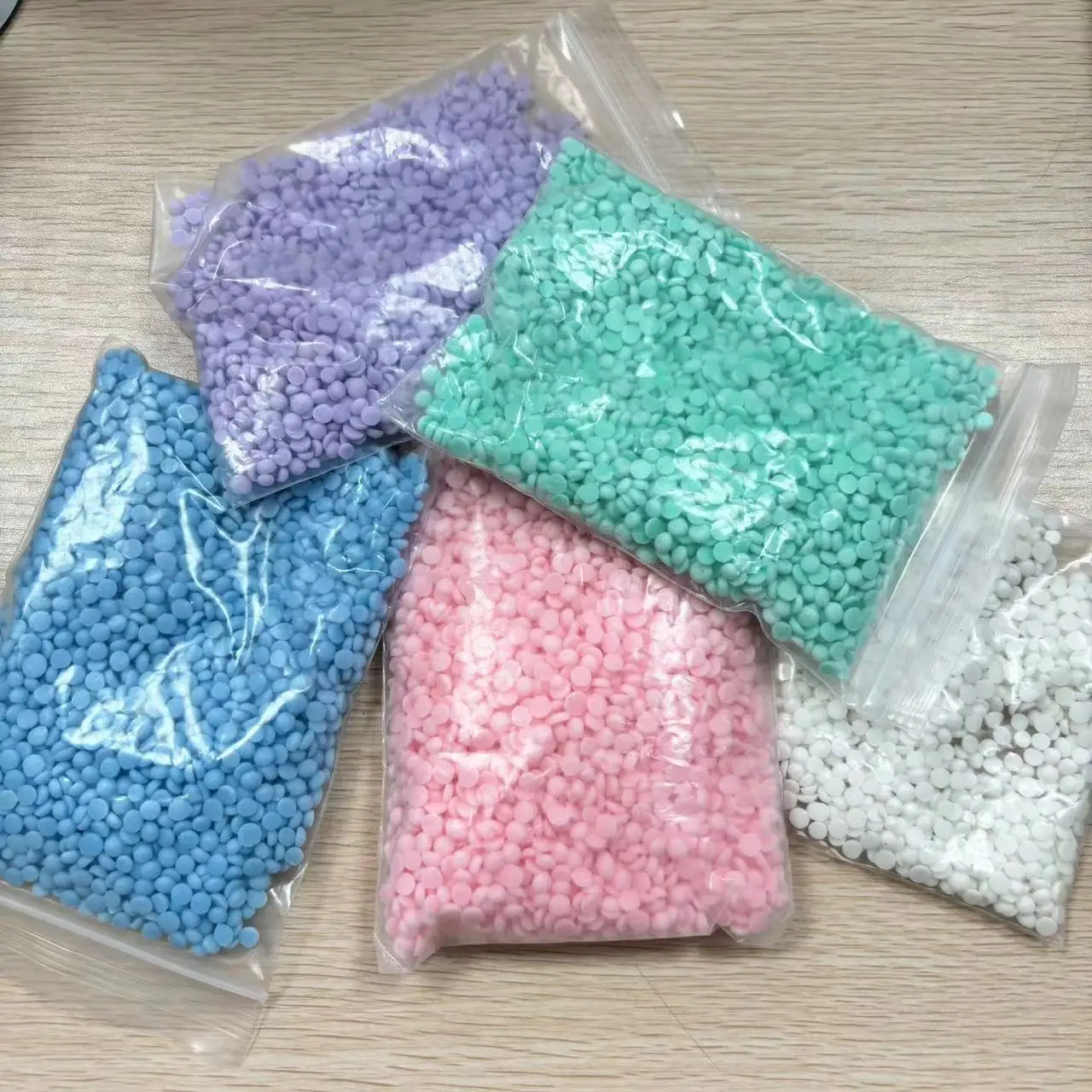 Wholesale Superior Fragrance 25KG Multi-functional Scented Beads in the Room and in the Car Laundry Scent Booster