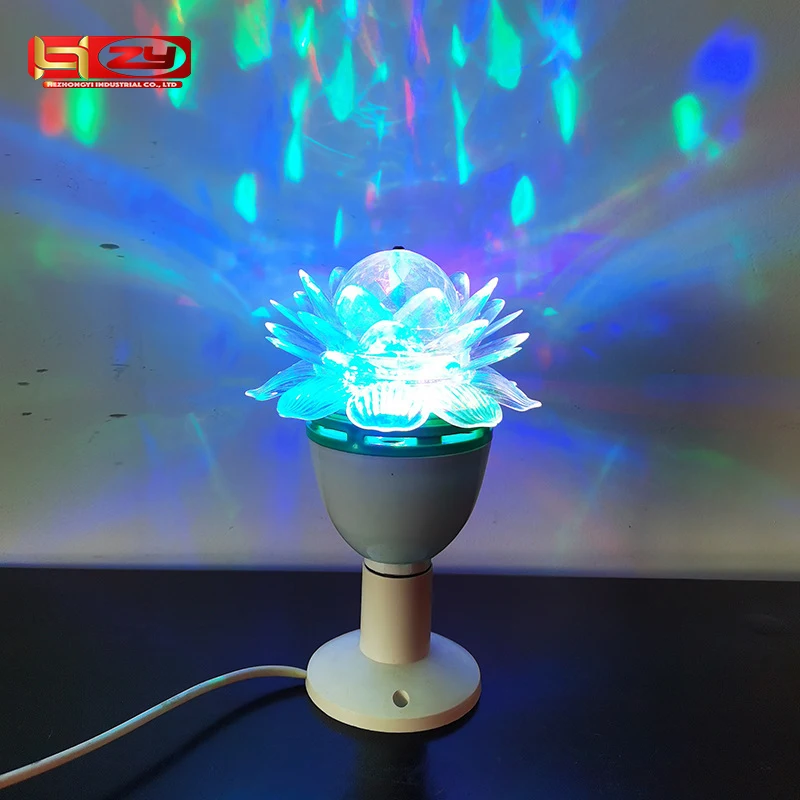Светодиодные лампы Magic украшения вращающийся цветная (RGB) светодиодных ламп E27 Автоматический Вращающийся Диско-сценический световой проектор Led