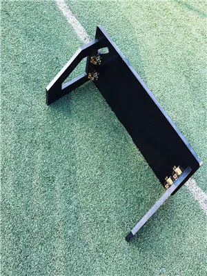 portable football partition / football partition