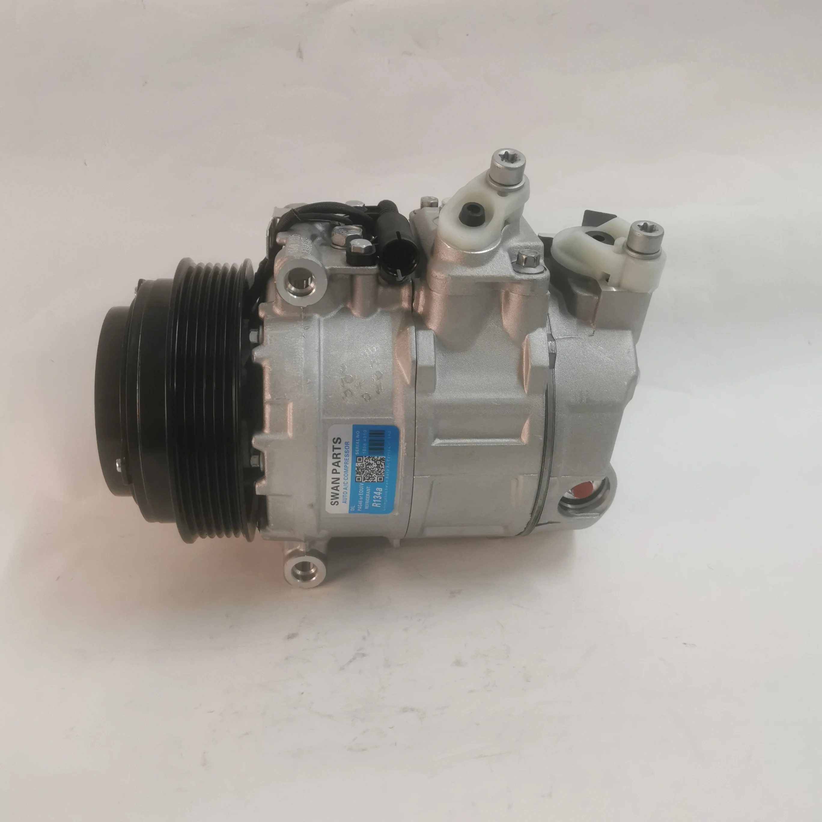 8FK351175011 000230201180 0002307011 A000234311 co105111c Car Aircond compressor for Mercedes Benz W140 CPMB3997