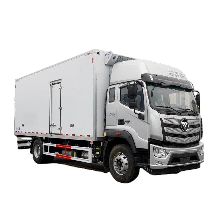 High roof double sleeper 6.6m cold chain truck 6-cylinder engine, 245 horsepower refrigerated car