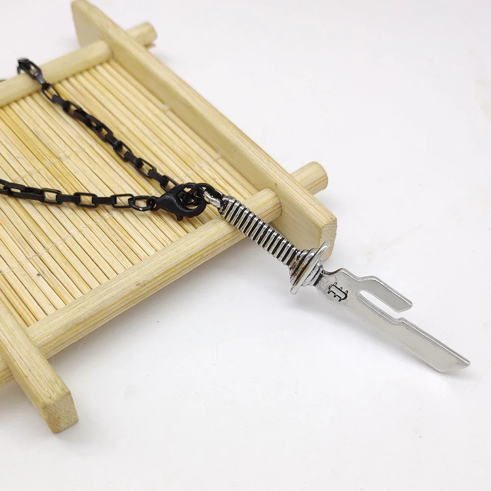 Wholesale Cosplay Anime Necklace One Piece Sword Anime Accessories Necklace Anime Chain Necklaces