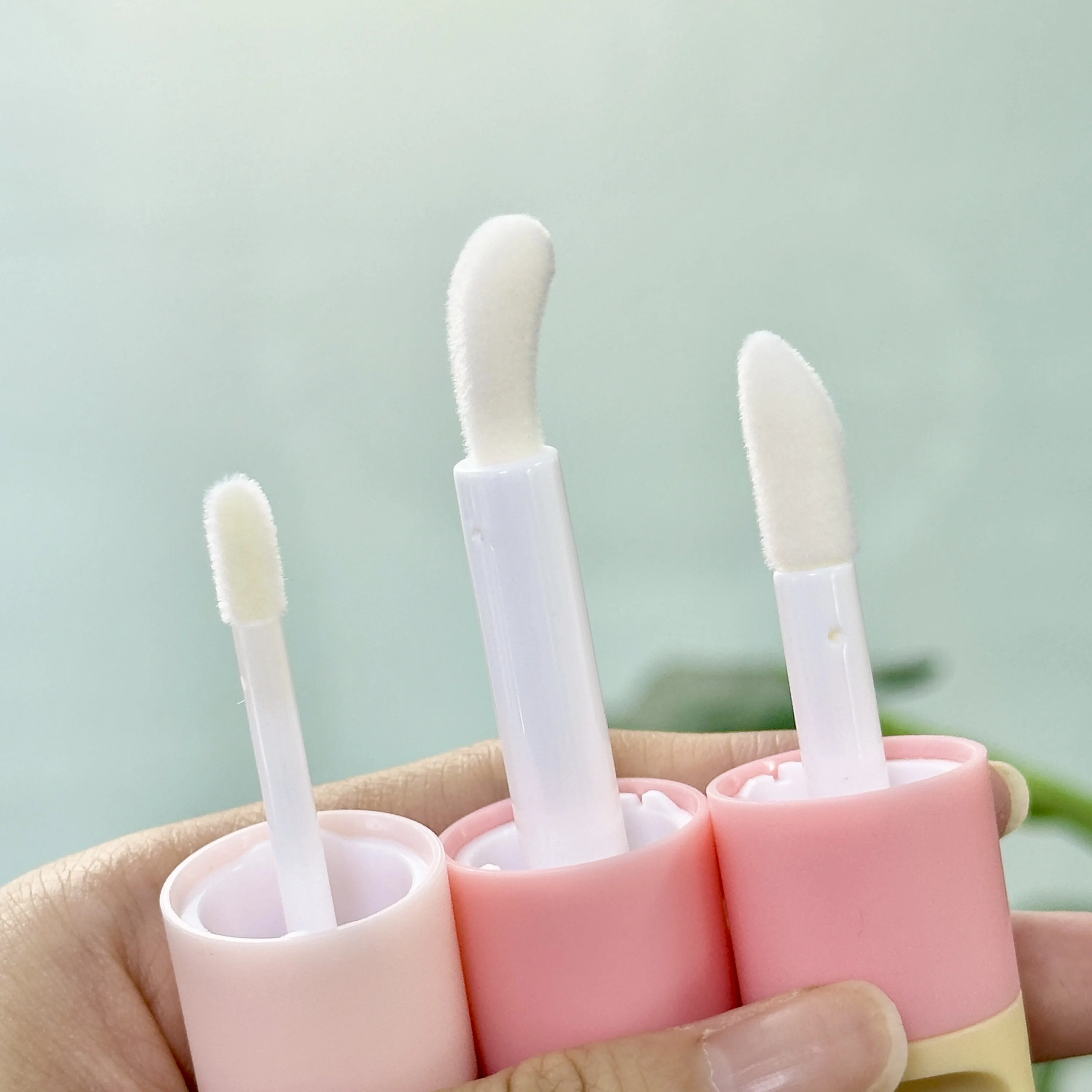 Empty 6ml Big Brush Doe Foot Lip Gloss Tube Container Stock Sale Pink Cosmetic Packaging Plastic Lip Gloss  lip oil tubes