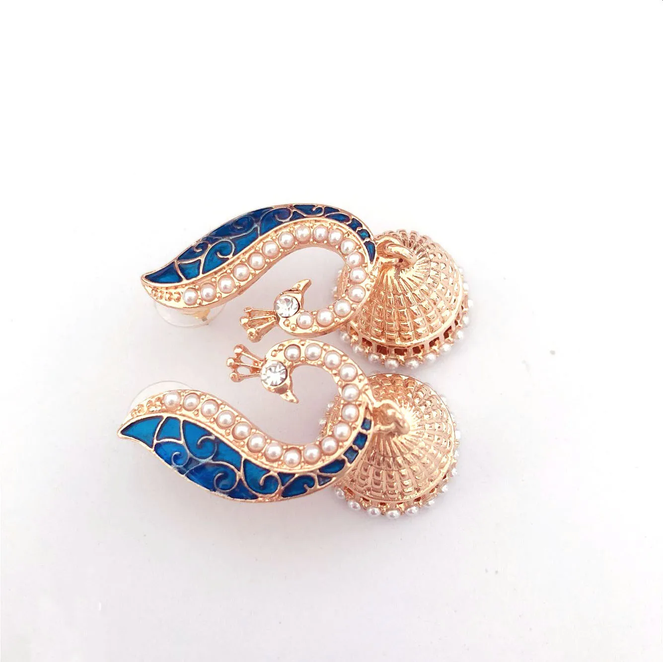 DAICY Cheap Wholesale Fashion Woman Exaggerated Peacock Gold Jhumka Earrings Design with Price