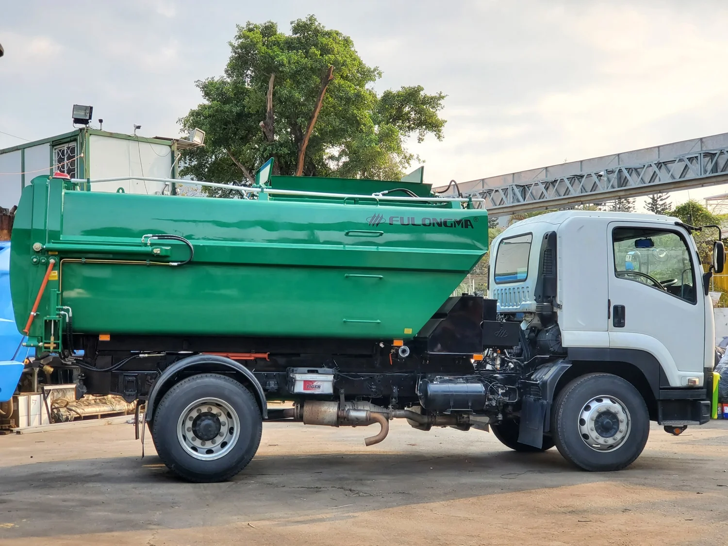 FULONGMA green 12cbm kitchen garbage dispose truck for sale