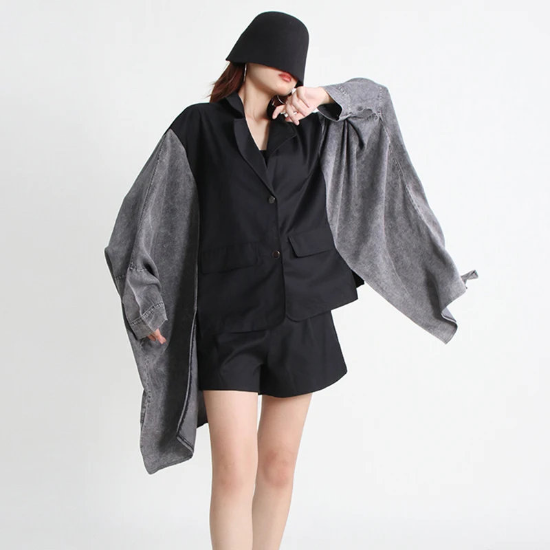 TWOTWINSTYLE Lapel Batwing Sleeve Patchwork Single Breasted Bat Sleeve Jackets For Women 2023