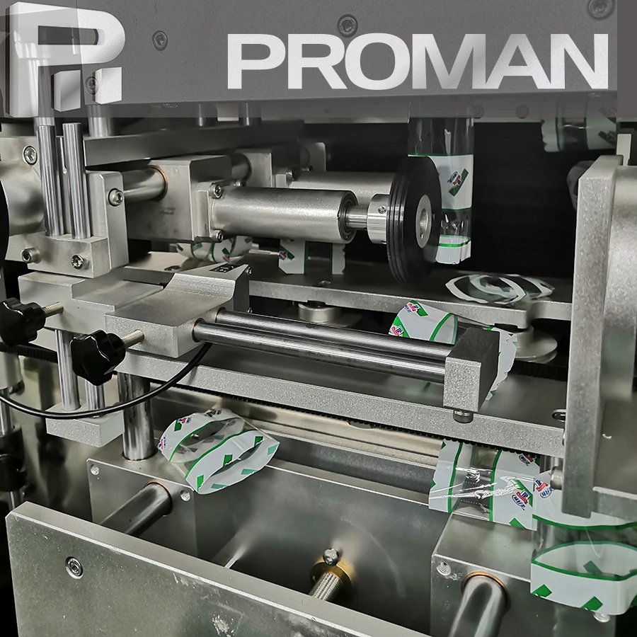 High Speed Heat Shrink PVC Labeler Automatic Small Bottle Labeling Machine