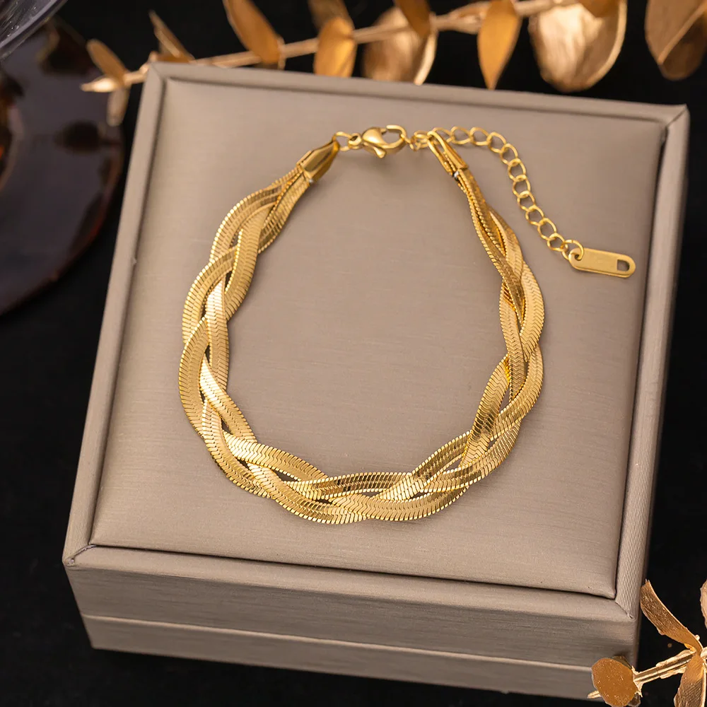 2023 Trendy Waterproof Stainless Steel Jewelry Women Gold Plated Four Clover Heart Charm Chain Bracelets Zircon Main Non Tarnish