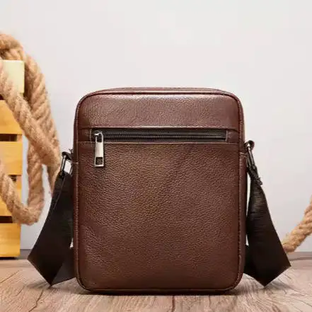 cell phone bag Popular casual genuine leather halter for men wholesale genuine cowhide crossbody shoulder bag messenger bag