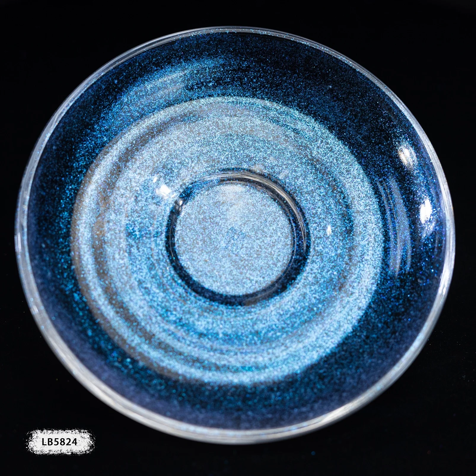 Diamond pearlescent pigment-glass flake pearl pigment