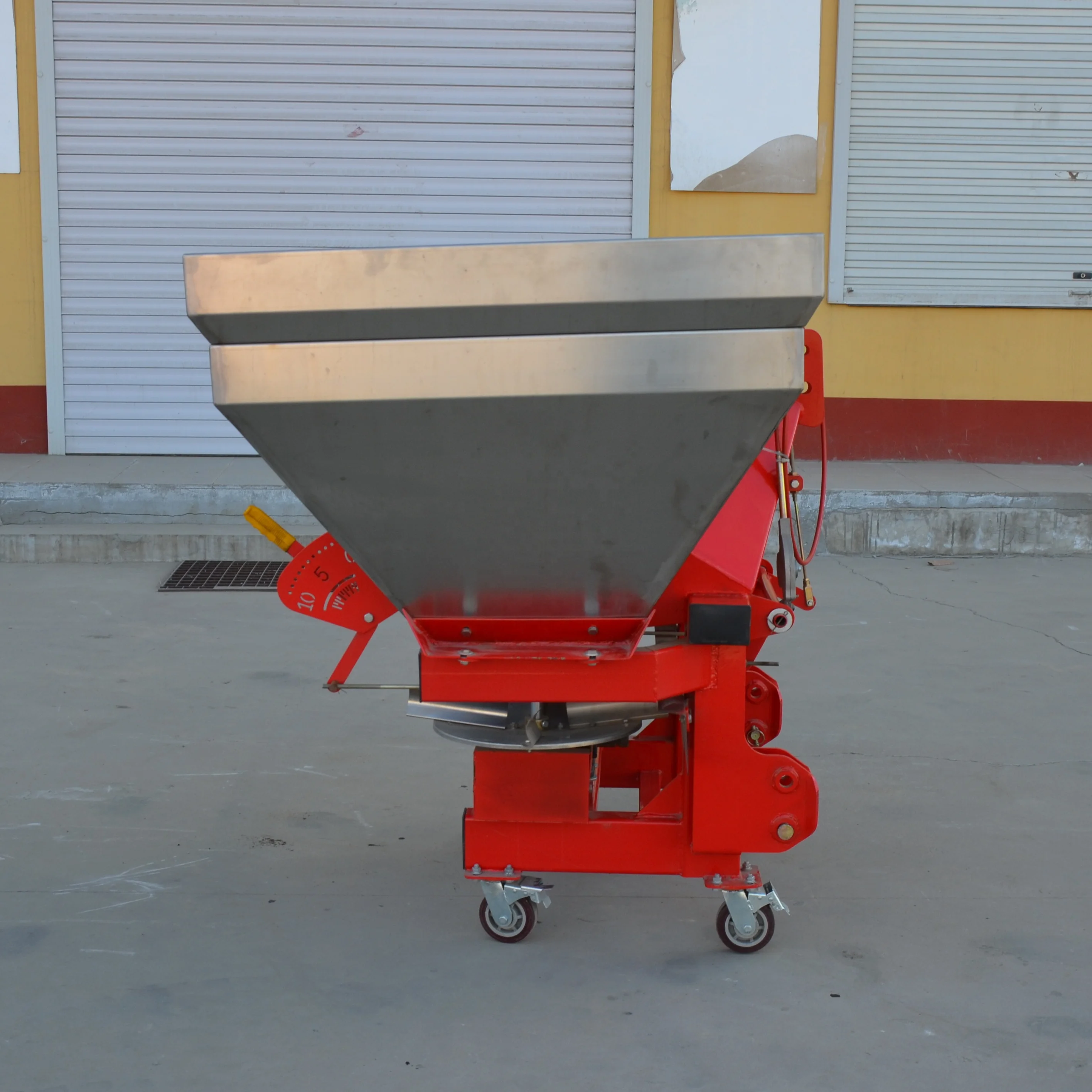 Agricultural tractor 3 point mounted double-disc stainless steel  Farm Fertilizer Spreader