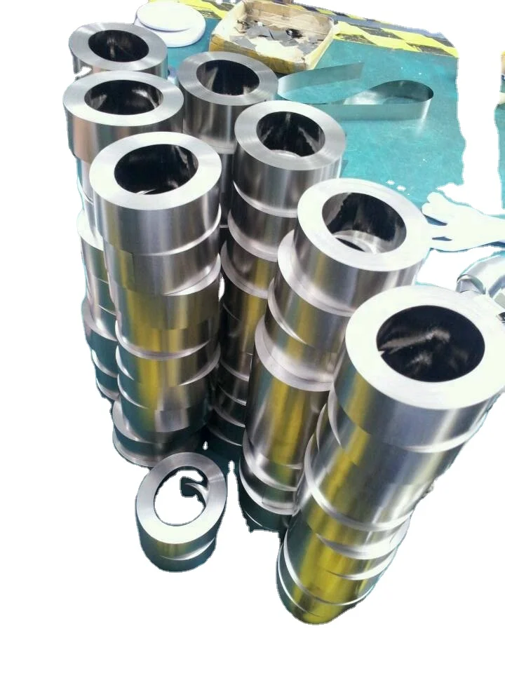 Variable-pressure vacuum drying oven for transformer with less drying time and electric consumption